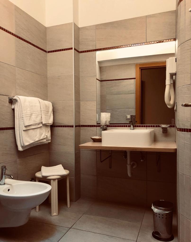 Hotel Capitol San Mauro Mare Экстерьер фото